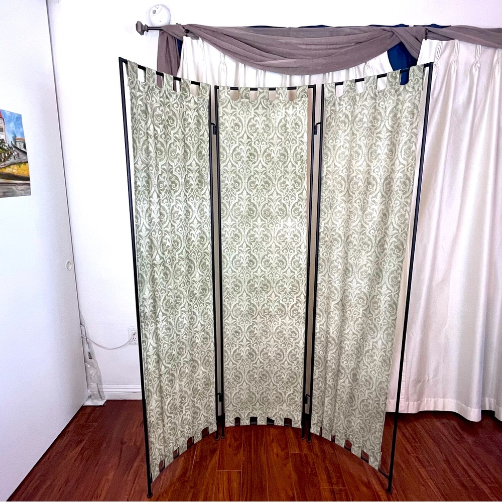 3 Panel Iron Room Divider
